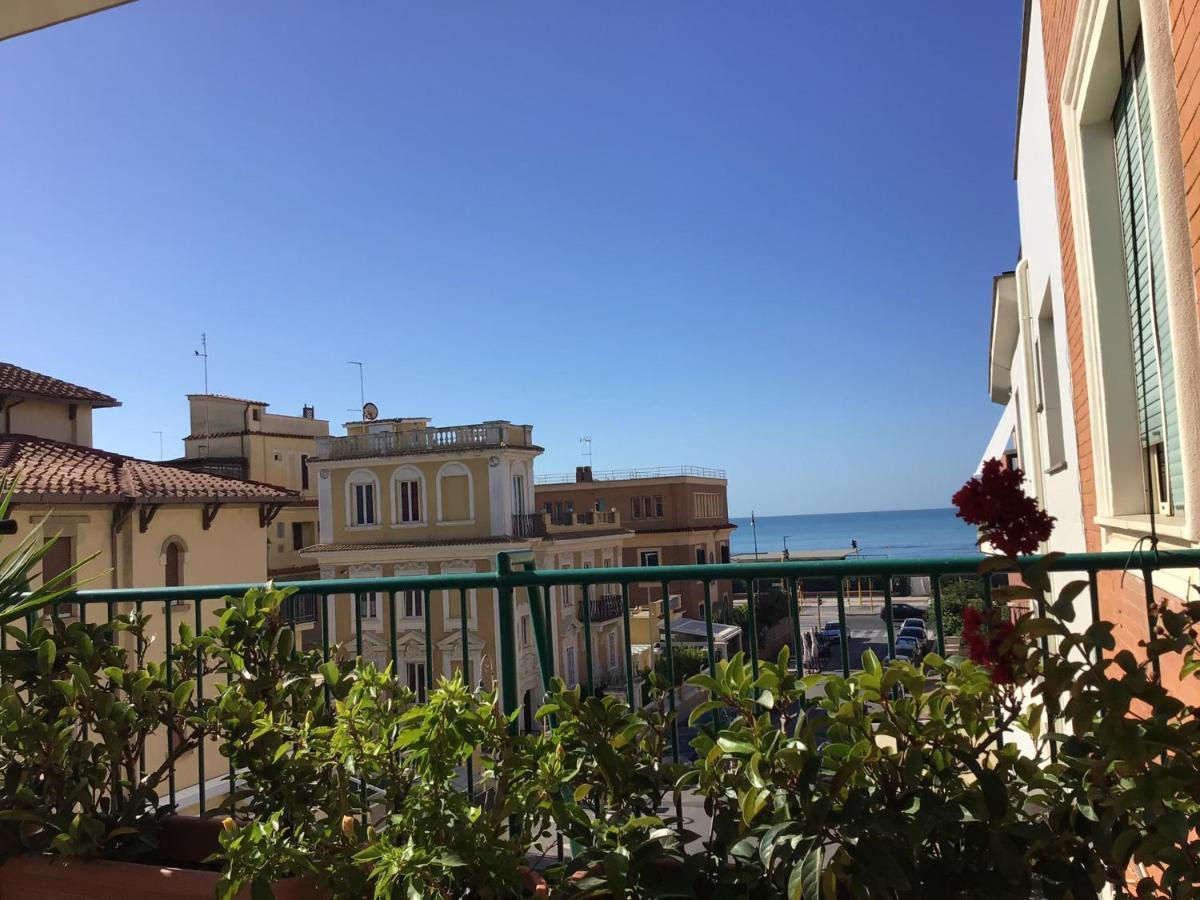 Ostia Bed And Beach Екстериор снимка