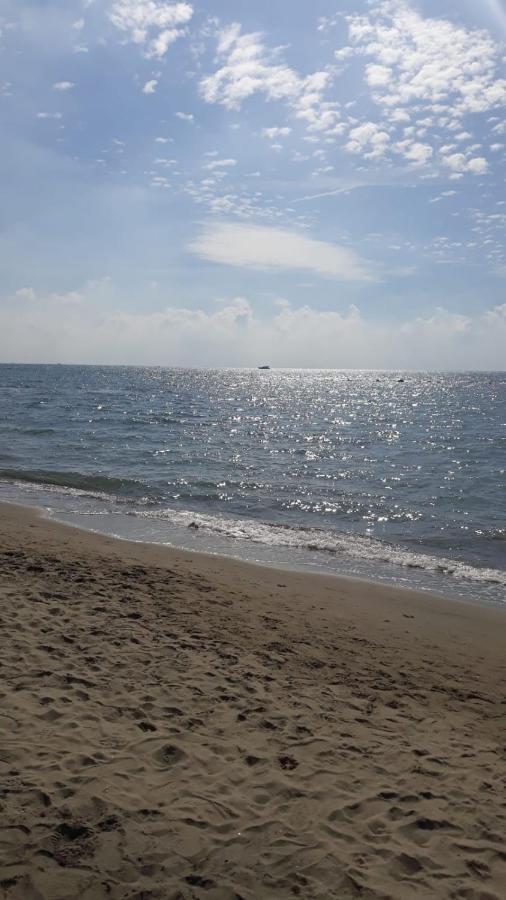 Ostia Bed And Beach Екстериор снимка